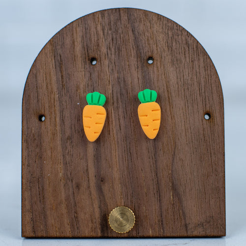 Carrot Studs